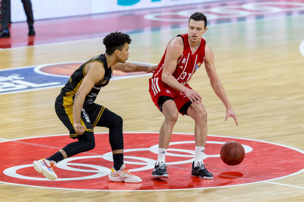 不仅称赞对 不仅称赞对